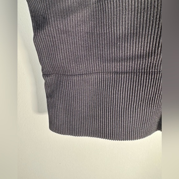 Dynamite, BLACK STRETCHY CROP TOP - Picture 5 of 5